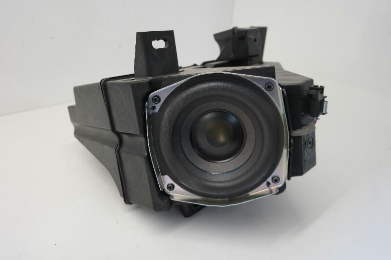 2013 GMC ACADIA BOSE SUB WOOFER SPEAKER