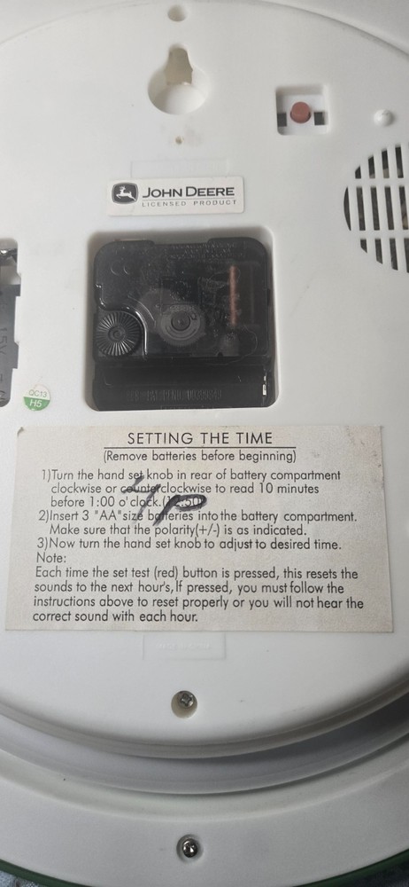 John Deere Tractor Clock, 12 Different Tractor Sounds, Tested/Works