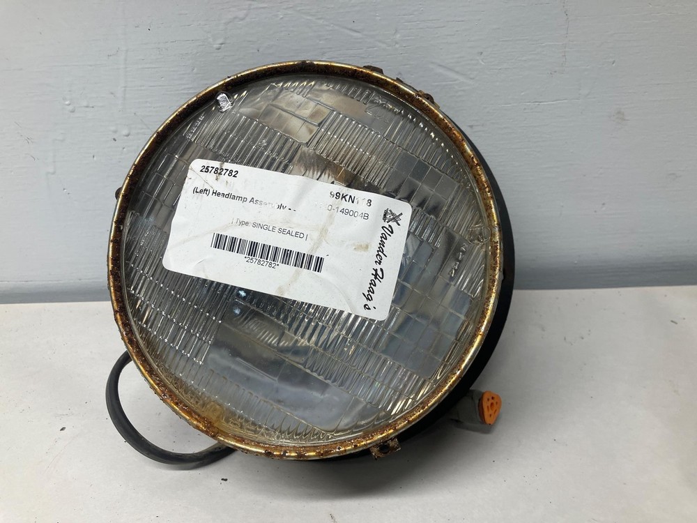 1997-2010 Kenworth T2000 Left/Driver Headlamp - Used