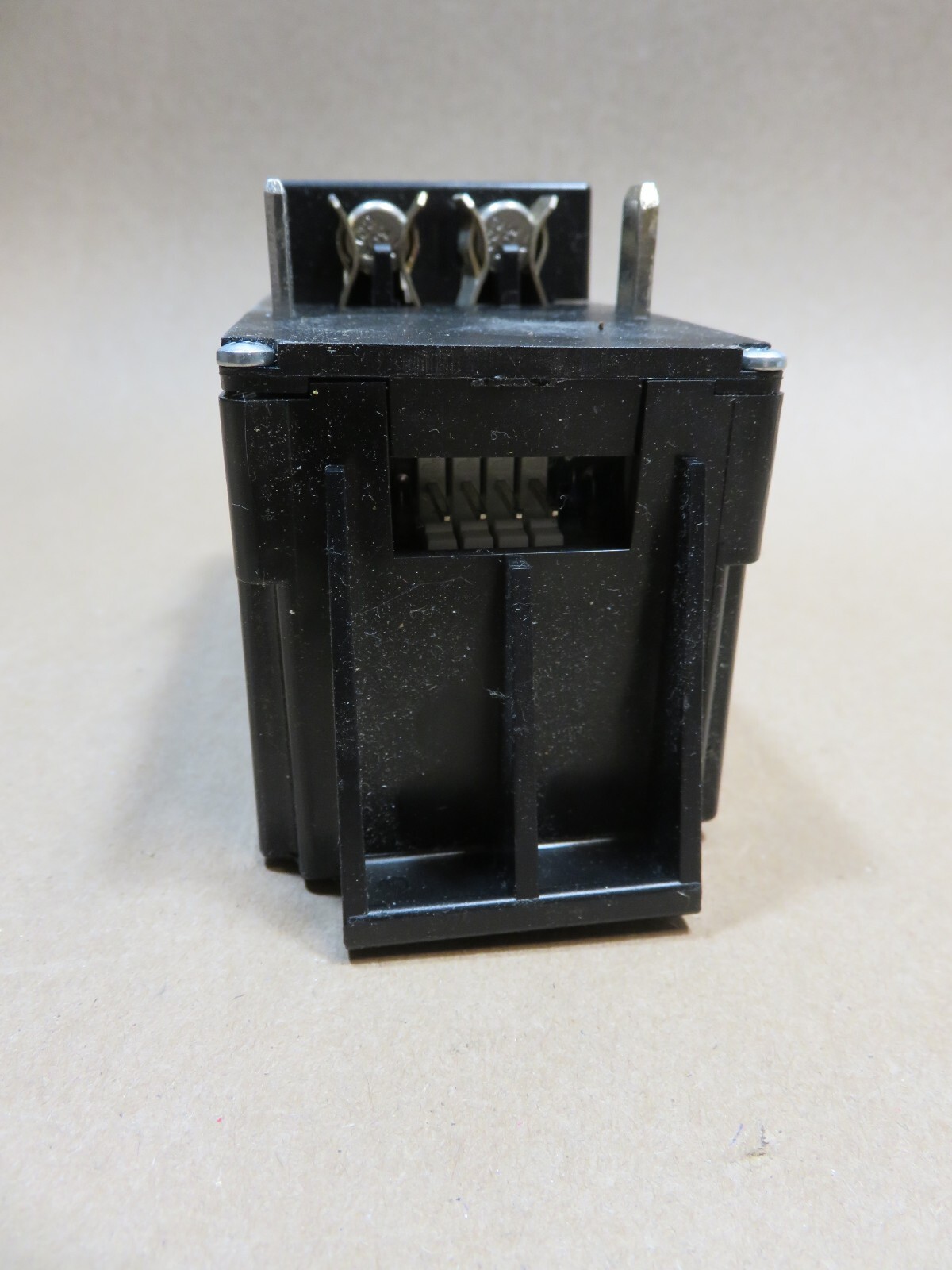 Hubbell HBL160pmm120 hot swappable module for Panel Master / SpikeShield