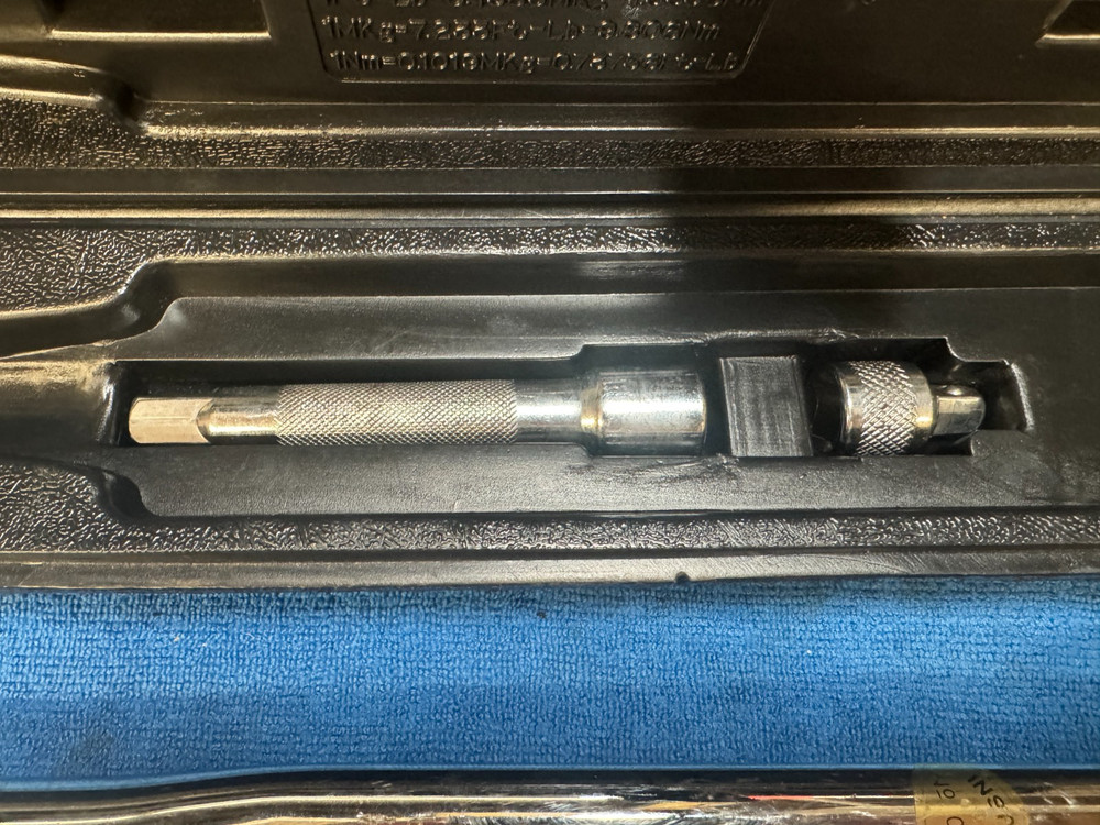 Allied 1/2" Dr. Micrometer Dial Torque Tool Kit 150Ft.lbs