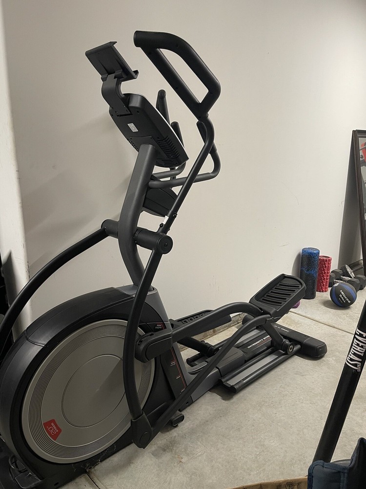 ProForm Pro 9.9 Elliptical