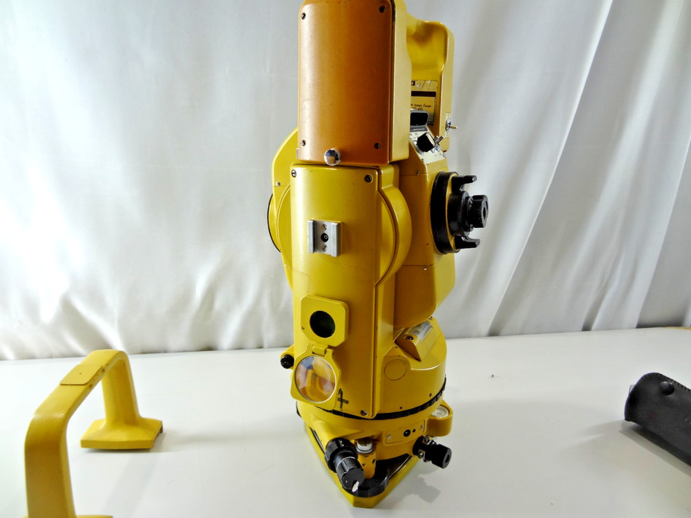 Topcon GTS-2 Surveying Total Station & Case Untested