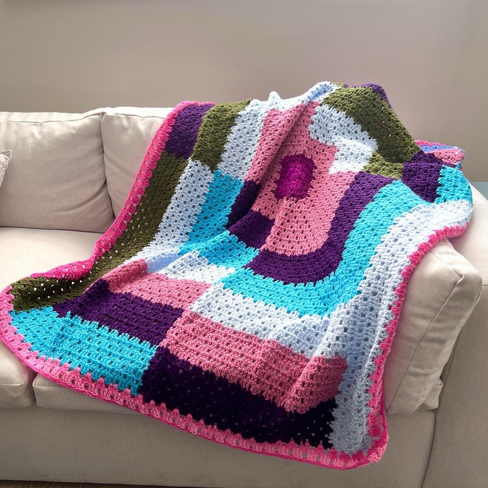Vintage Crochet Knit Blanket Throw  48x60” Geometric Pattern Multicolor