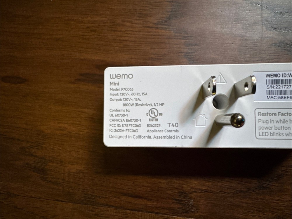 WeMo WiFi Enabled Mini Smart Plug - White (F7C063)