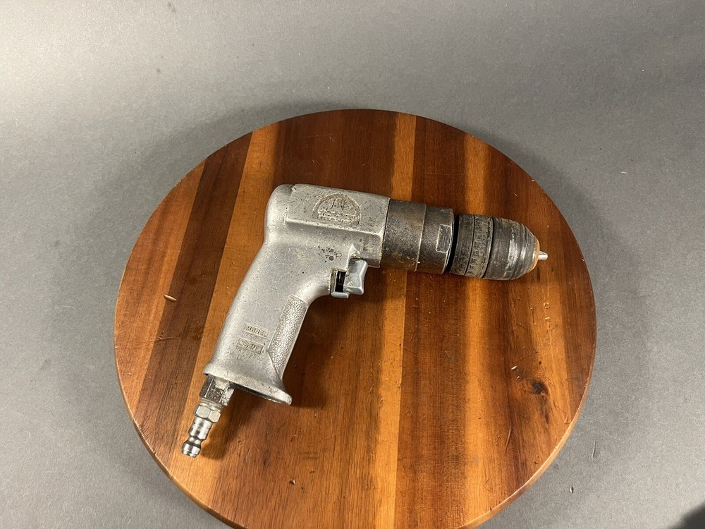MAC TOOLS ADK800A REVERSIBLE PNEUMATIC DRILL. 3/8” Drive.