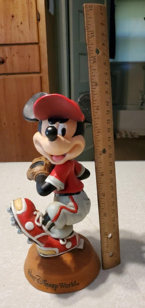 Disney World Mickey Mouse Baseball Pitcher Bobblehead 8 1/2" Tall