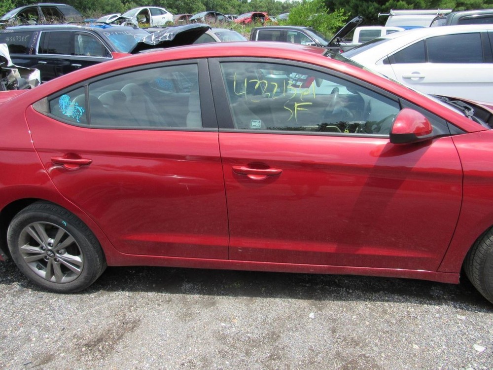 ELANTRA 2017 Glove Box 1056036