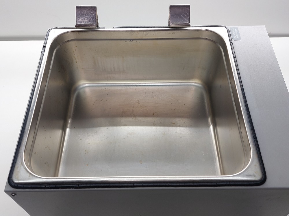 VWR ShelLab Sheldon Manufacturing Heated Water Bath with Lid Model 1228
