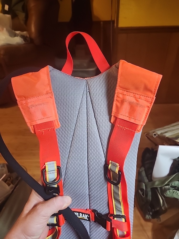 CAMELBAK Hi-Viz Orange Reflective 2 Liter Hydration Backpack Gear EUC