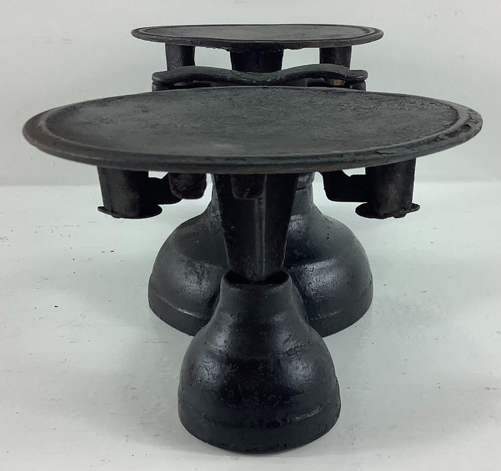 Vintage Metal Weight Scale