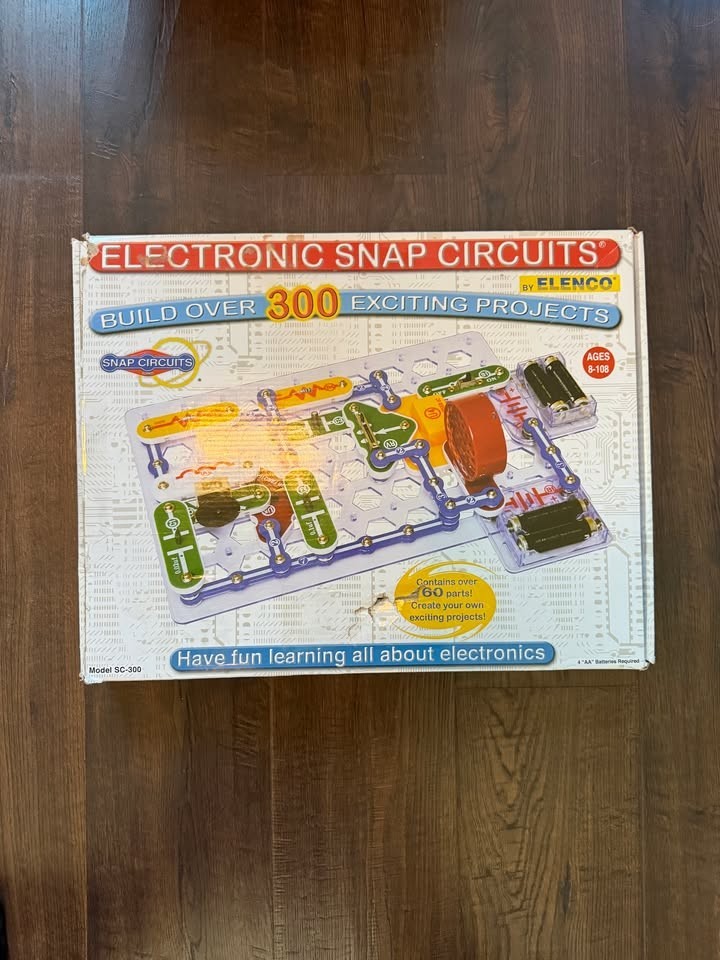 Snap Circuits toy - Classic 300 piece