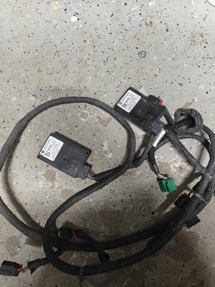 Blind Spot Detection Module for the 2015-2016 Chrysler 200.