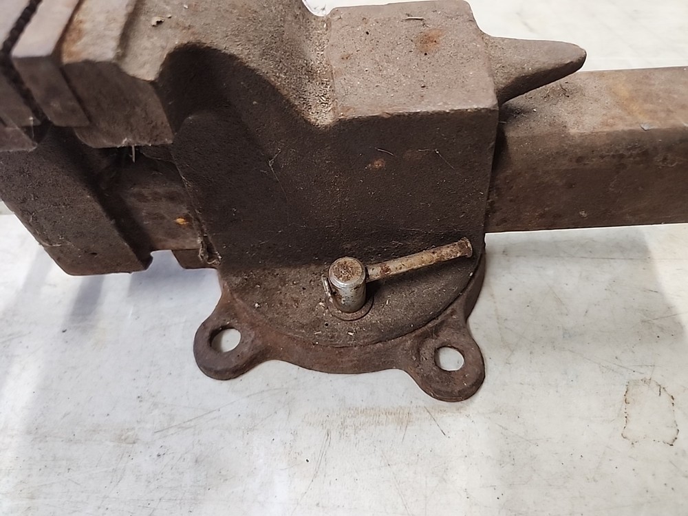 Vintage 4 Inch Bench Vise