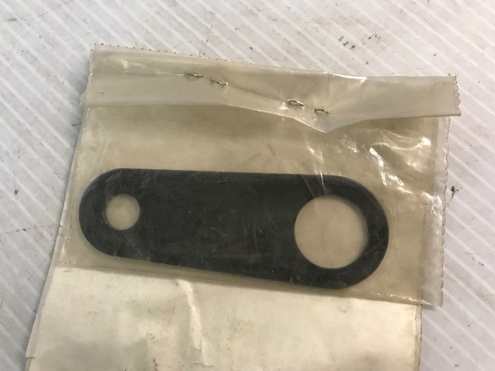 7251266  GENUINE BOBCAT   ADAPTER PLATE