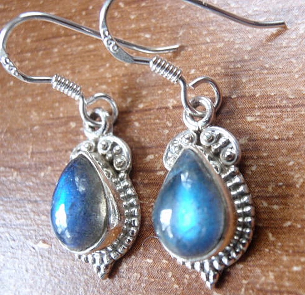 Labradorite Dotted Silver Style 925 Sterling Dangle Earrings