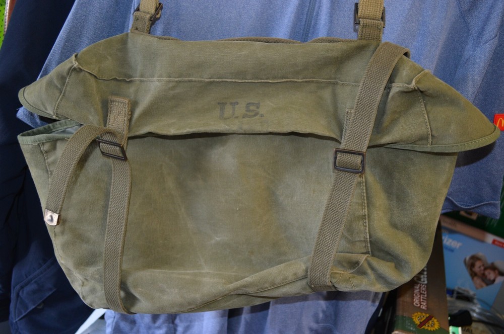 Original WWII US ARMY M1945 Combat Field Equipment Pack Backpack w/ Harness