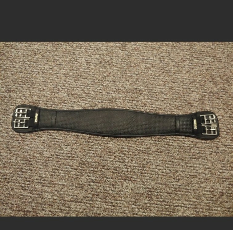 Size 28 dressage girth