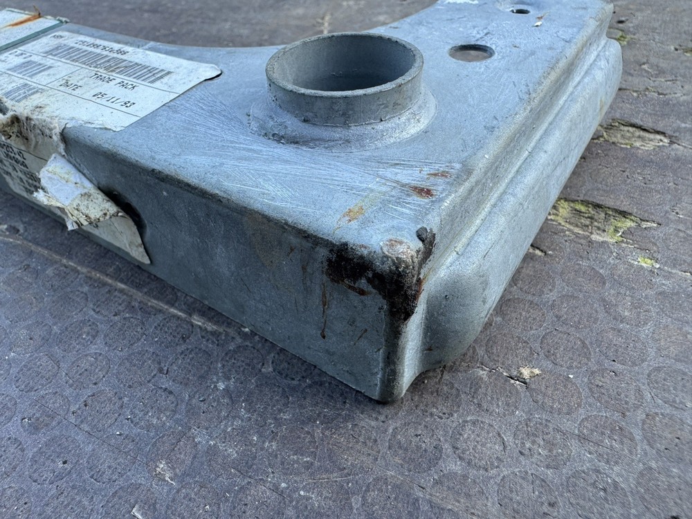 Land Rover Corner Capping Genuine Part MWC3316