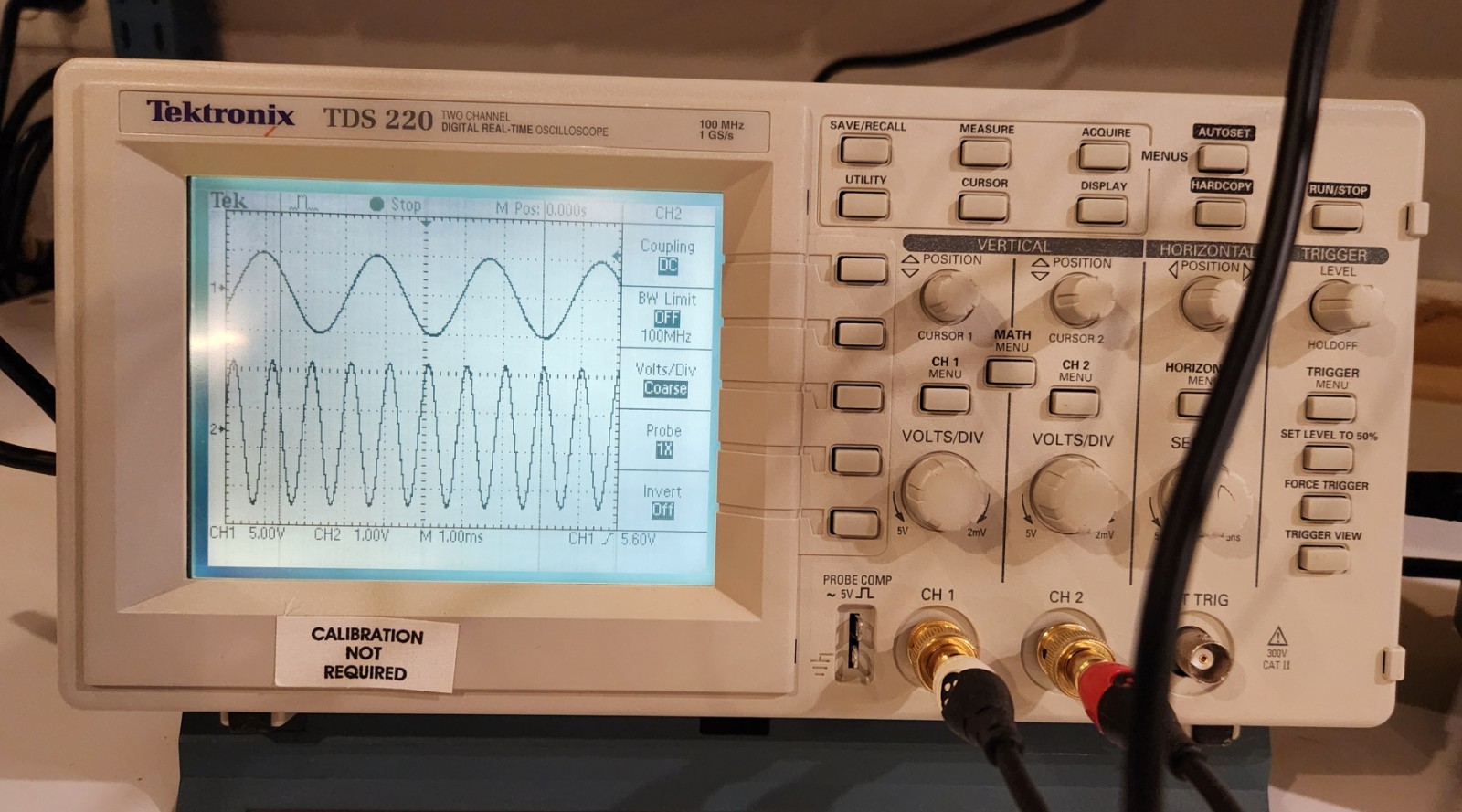 Tektronix TDS 220 Two Channel Digital Real Time Oscilloscope w/ TDS2CM