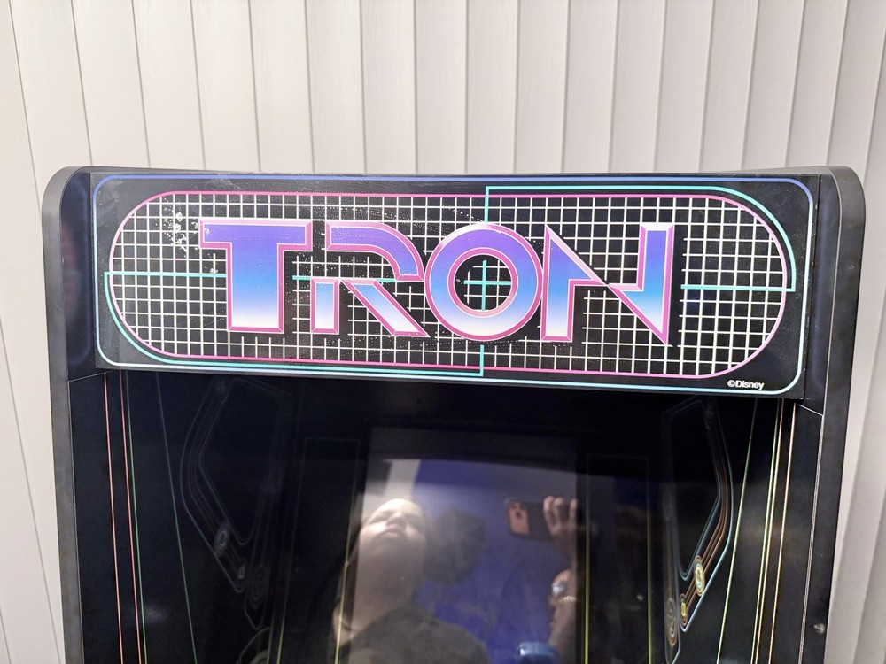Arcade1Up TRON Arcade with Marquee, Riser, and Exclusive Stool *RARE* 🔥