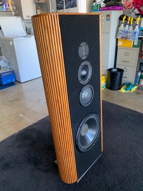 Infinity Kappa 8 Speaker - Fully functional - Sounds wonderful!
