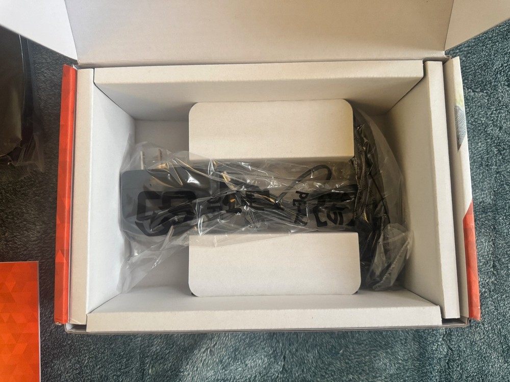 Vera Plus Advanced Smart Home Controller, Z-Wave, Bluetooth, Zigbee, WiFi, NIB