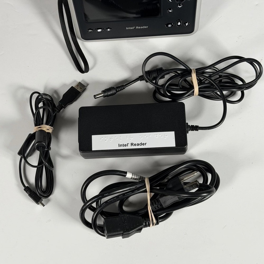Intel Reader by Intel Health Complete Kit w Box, Adapter, Case, Etc. - Tested