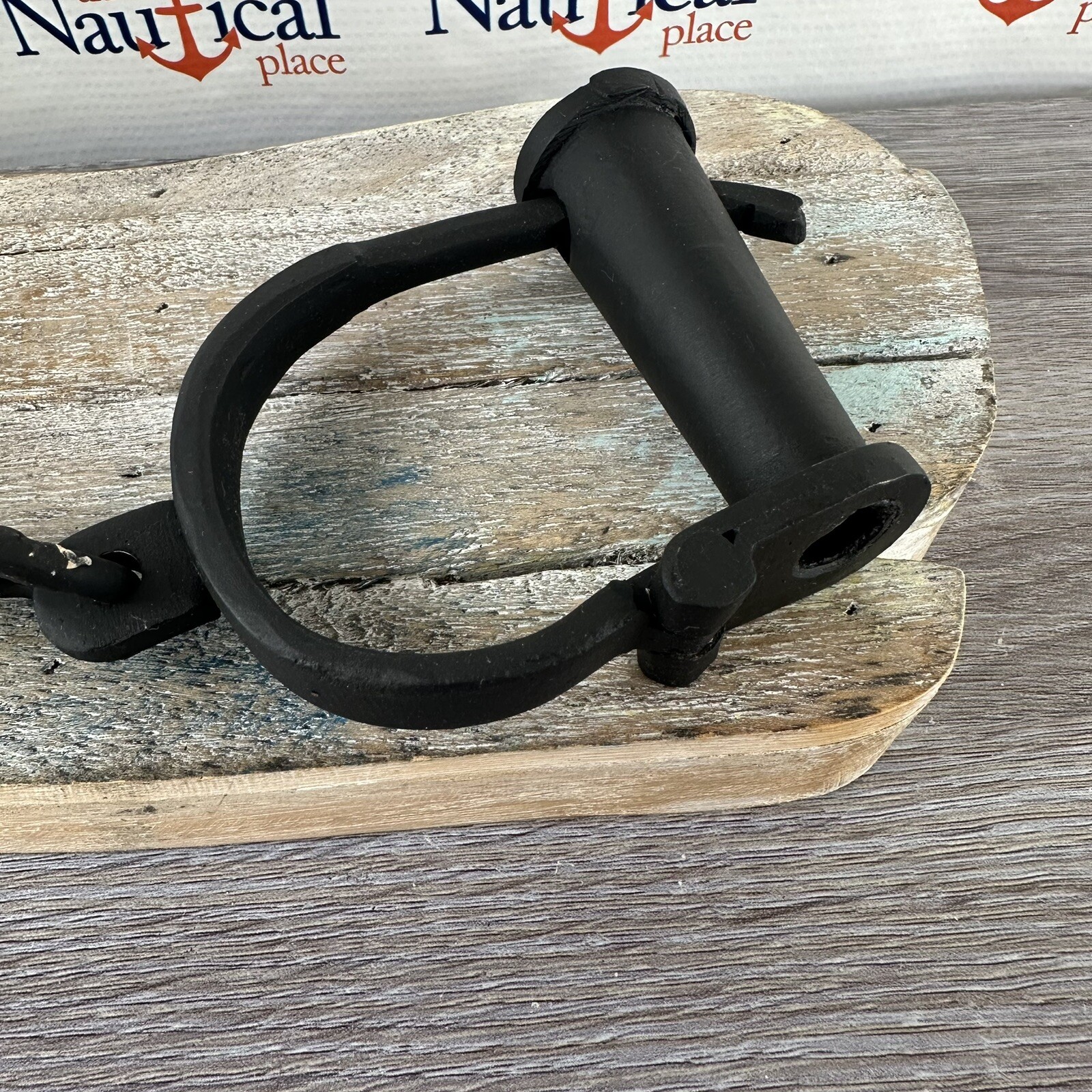 Iron Hand Cuffs and Key, Heavy Duty Old Style Shackles, Reenactment Handcuffs