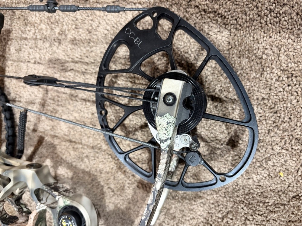 Matthews Halon 6 Lh Compound Bow.