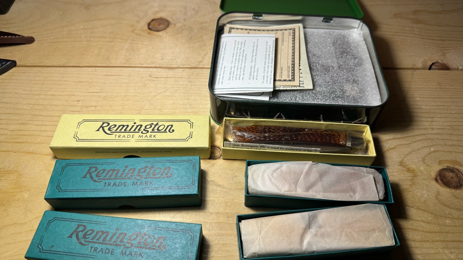 Lot of 4 Remington Bullet Knives 2012-30th 1992 2x1989