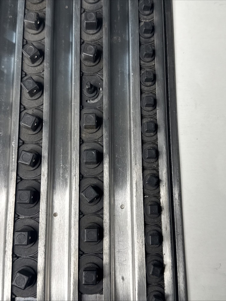 BLUE POINT 20" Combination Drive Size Lock-A-Socket Tray - BPSSTRYLAS