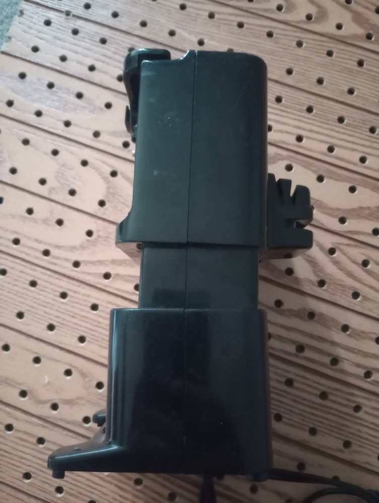 Oster Adjustable Height Can Opener Knife Sharpener Model# 3131 Black