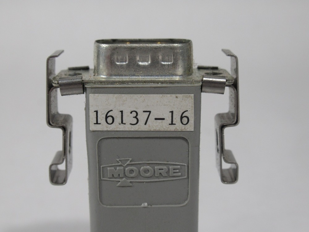 Moore 16137-16 Termination Plug USED