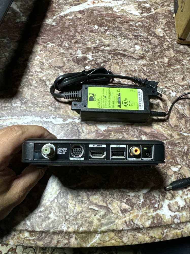 Direct TV HD Receiver Model C31-700 With Power Adapter