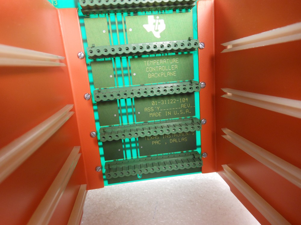 Texas Instruments 01-31122-104 Temperature Controller Backplane With Cage