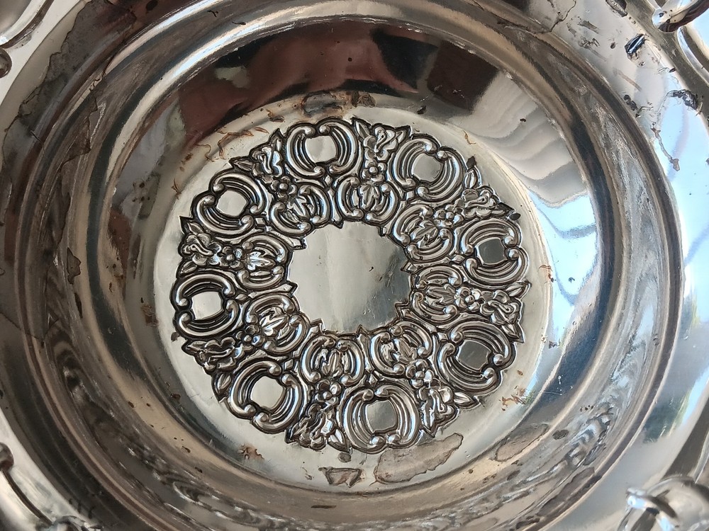 Vintage Heavy 6” ENGLISH SHELL Silver Plate Candy / Trinket Dish / Bowl