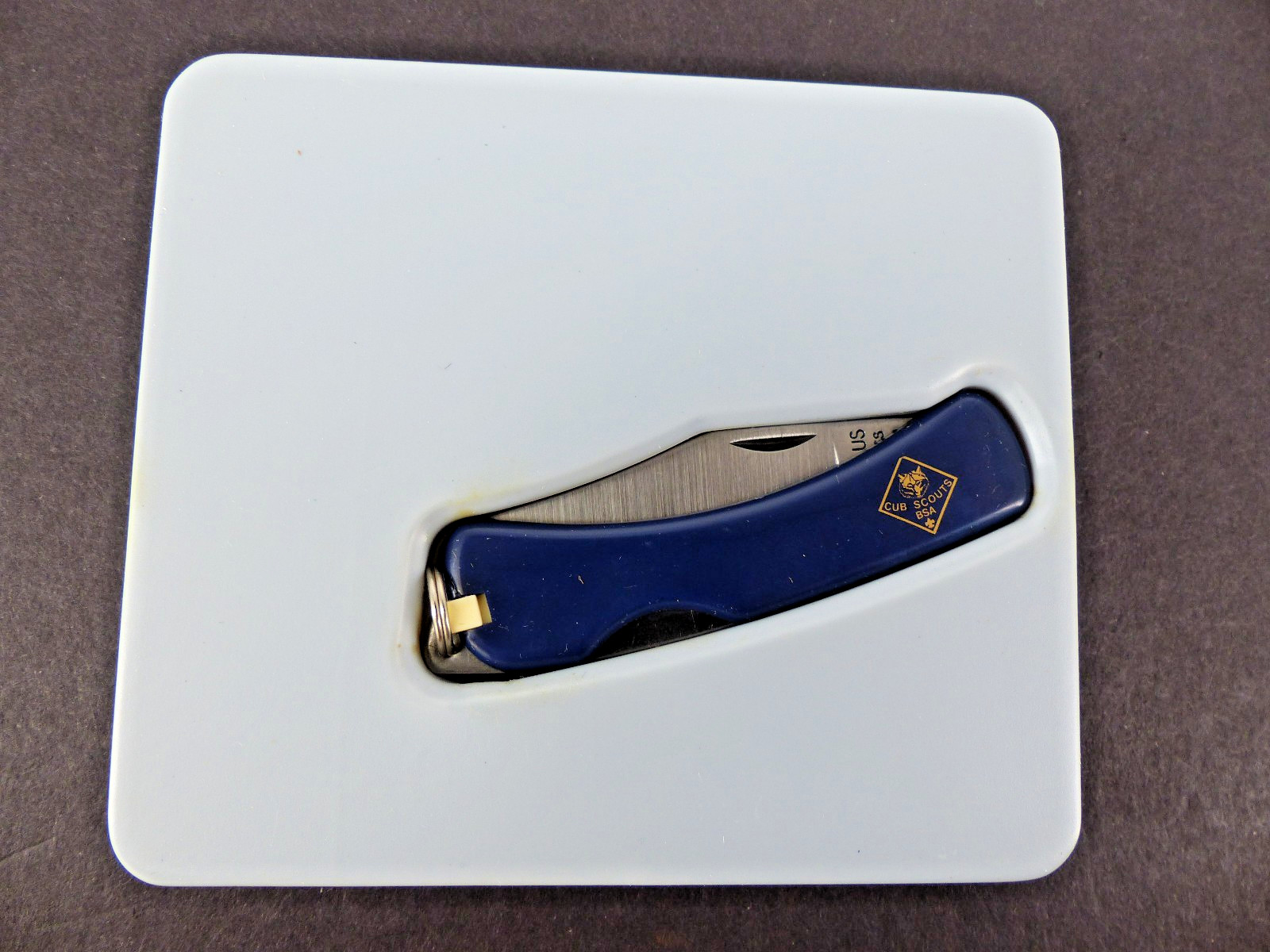 CAMILLUS 870 Checkmate Official Cub Scout MINI Lockback Knife - NOS 1898