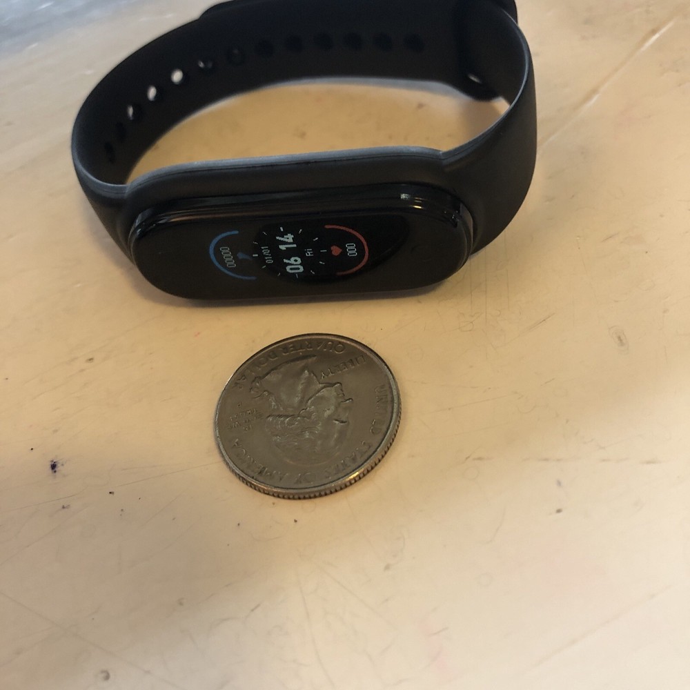 Smartwatch With Dedicated Charge Head
