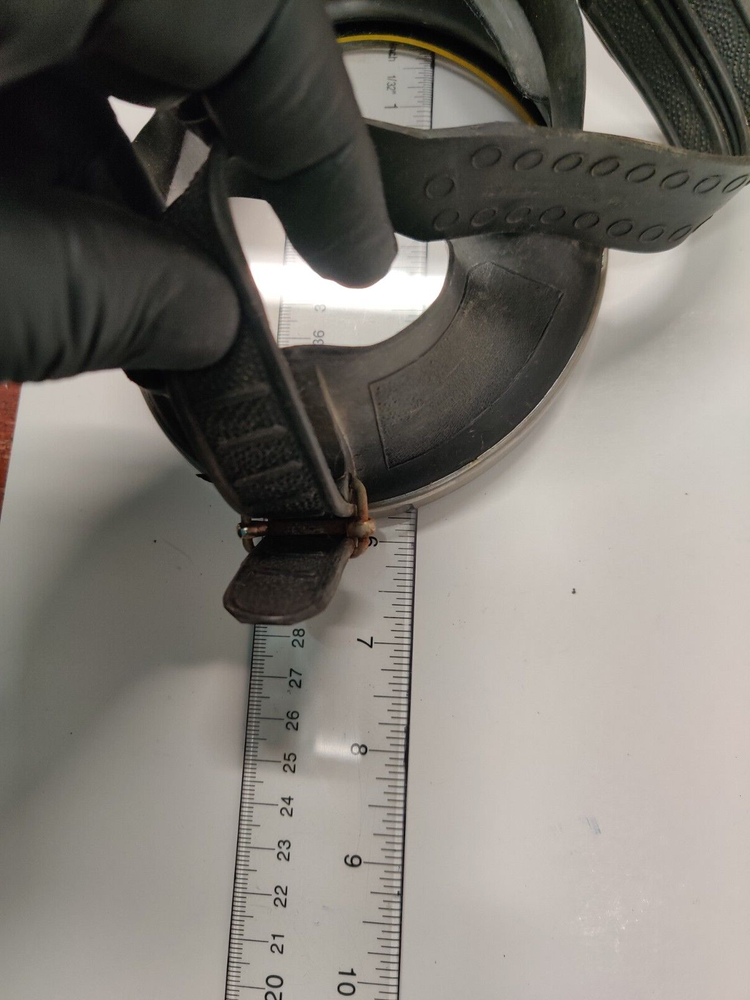 VTG Neptune Mask Scuba Diving Divers Triangular Round Rare Shape Adjustable