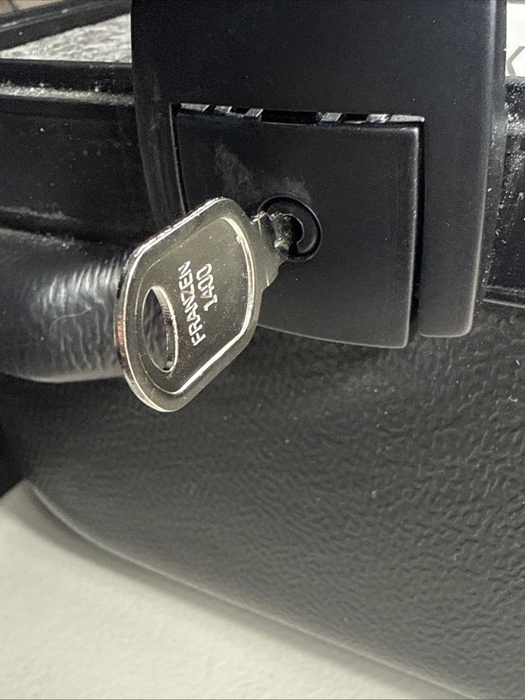 VTG Sudhaus Combo-Code 20” Black Hardshell Rolling Case Keys Combo EXCELLENT EUC