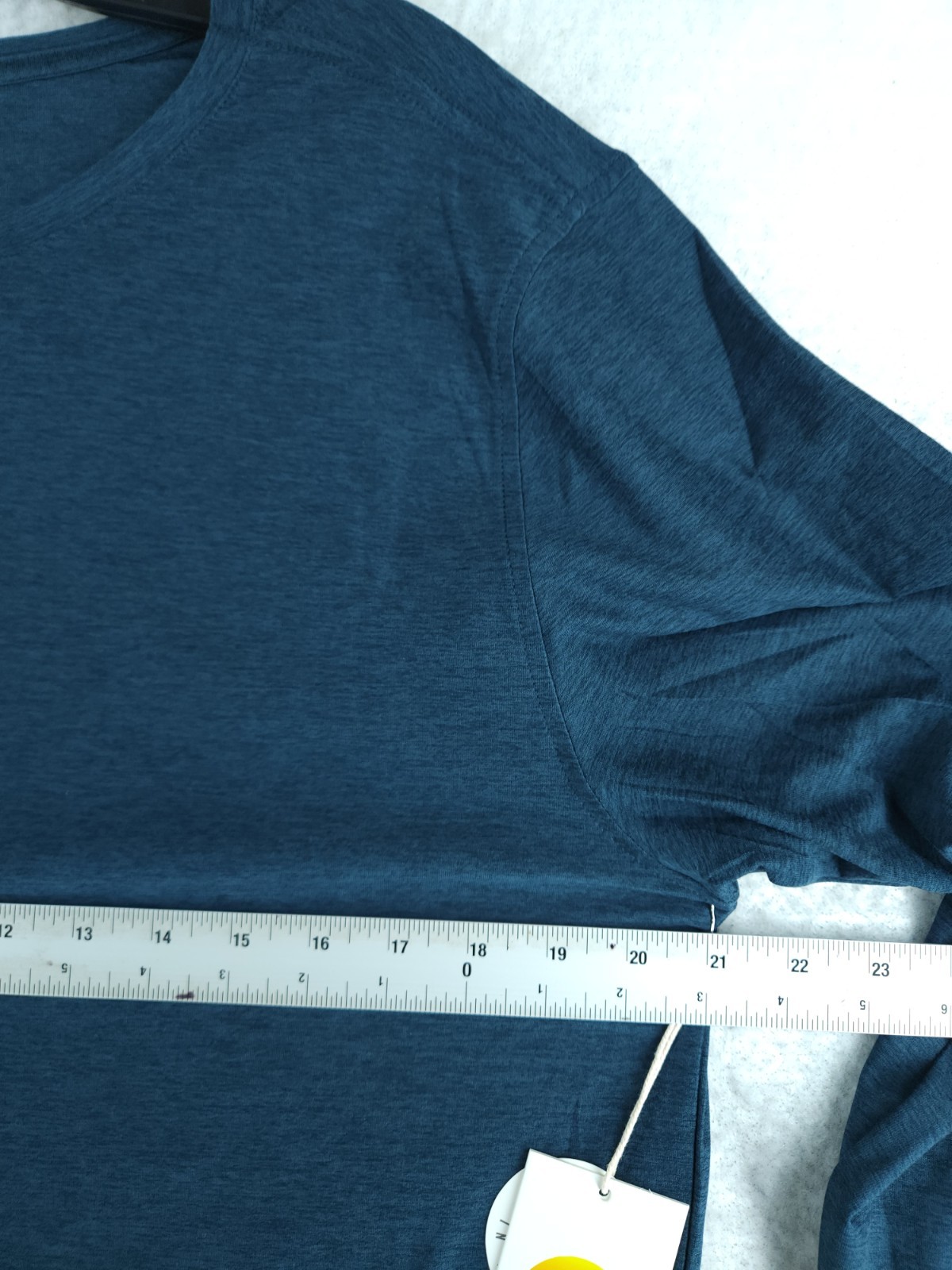 Vuori Long Sleeve Strato Tech Tee - Navy Heather New Size Large