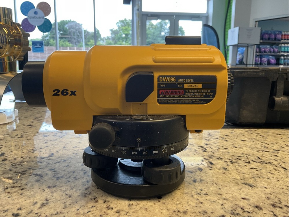 DEWALT DW096 Magnification Automatic Level