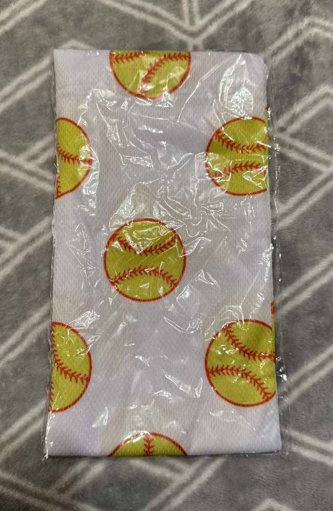 7pc Softball Gift Bag with accessories