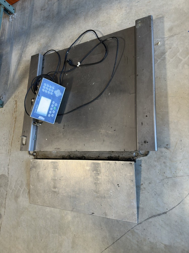 Mettler Toledo PUA579 Floor Scale With Screen