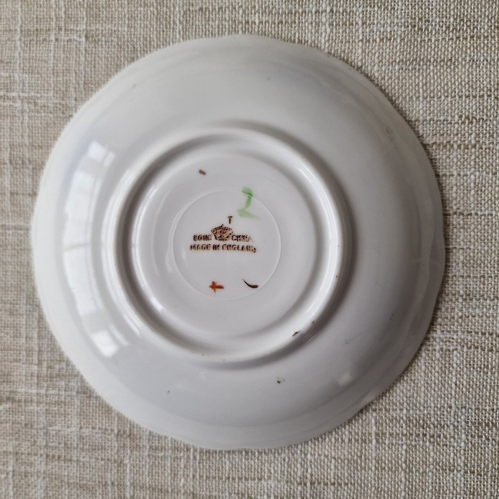 Fine Bone China Teacup and Saucer
