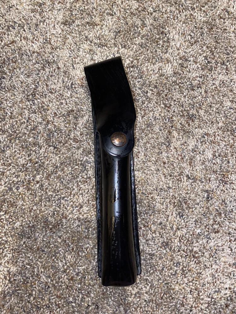 Perfect Fit Leather Flashlight Holder