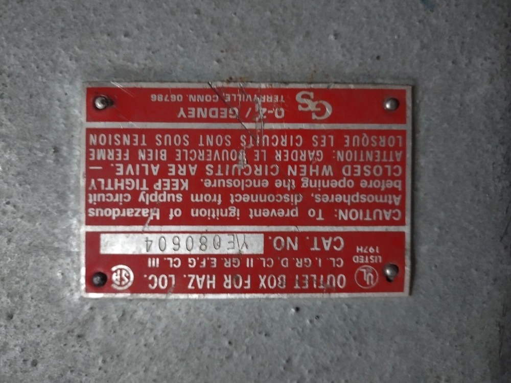 OZ-Gedney Y/E-080604 Cast Iron Junction Box
