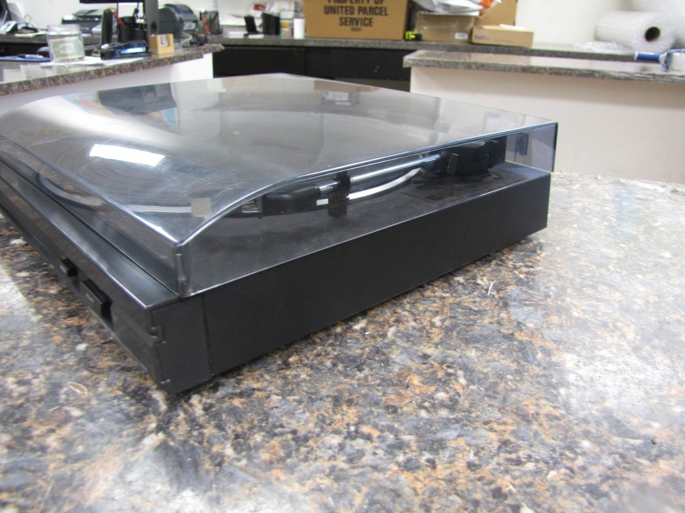 Sony Servo Controlled Turntable, Automatic Stereo System Model PS-LX47P -MR32