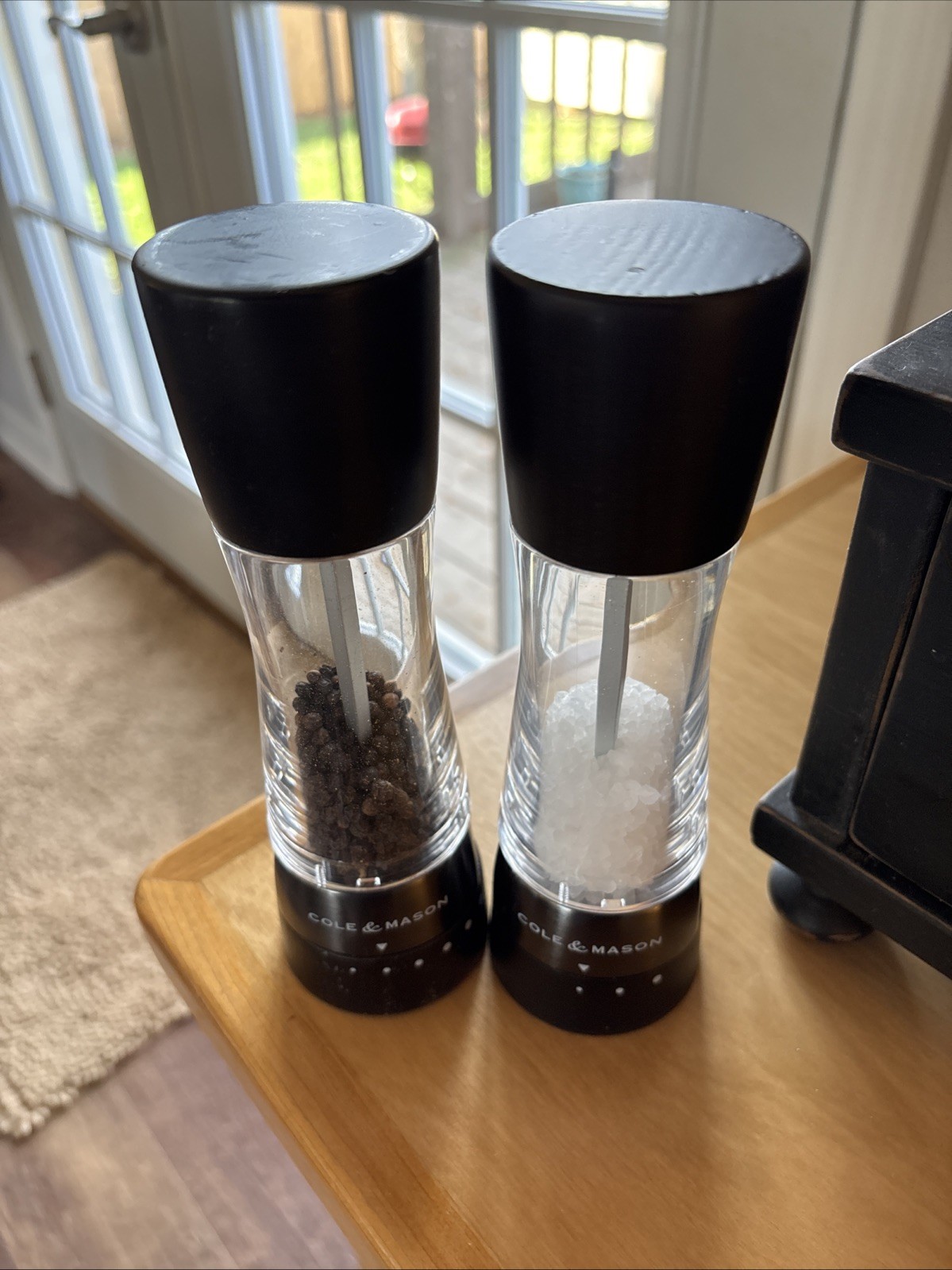 Cole & Mason Derwent Salt & Pepper Mill Set Black Wood Acrylic Grinder Used